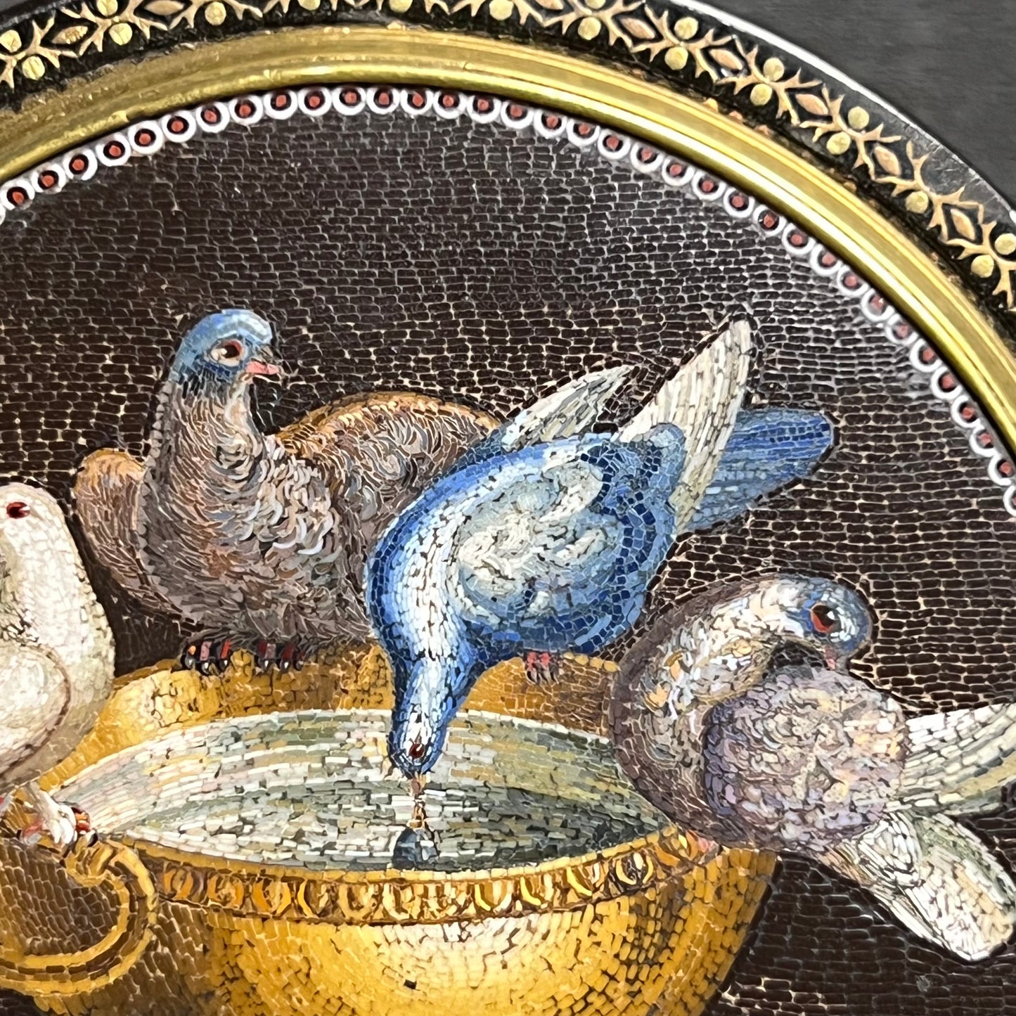 18th-Century Roman Micromosaic Snuff Box – Doves of Pliny, Attributed to Circle of Giacomo Raffaelli c.1780-1800