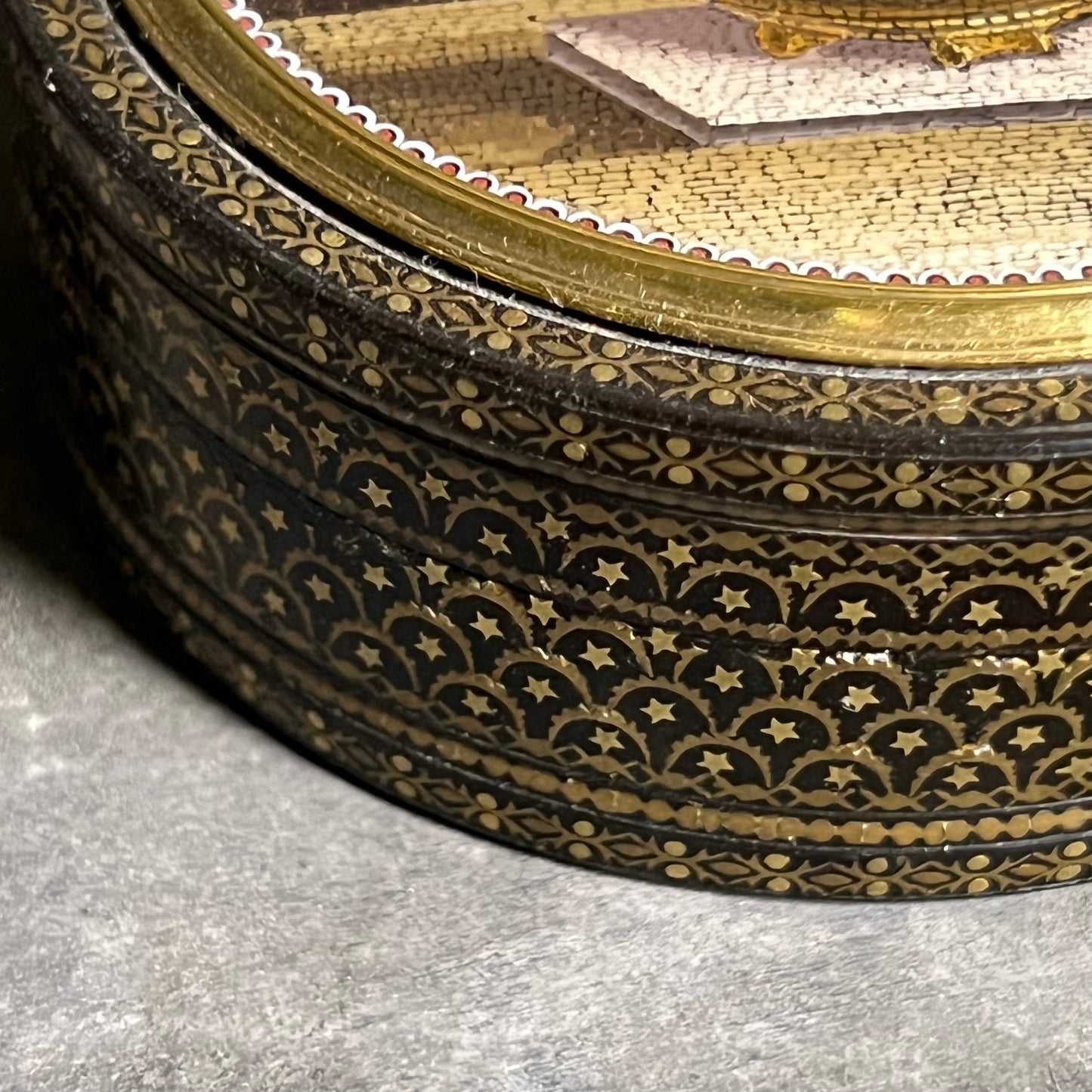 18th-Century Roman Micromosaic Snuff Box – Doves of Pliny, Attributed to Circle of Giacomo Raffaelli c.1780-1800