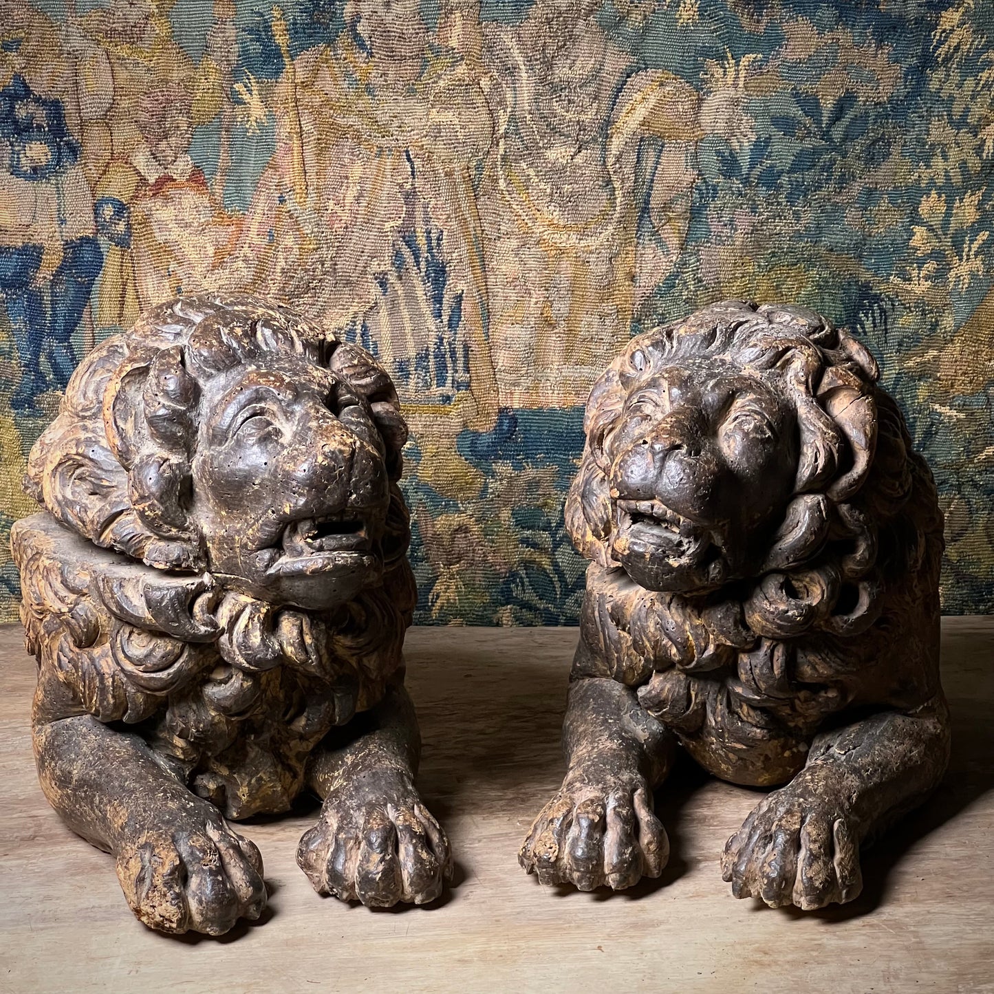 Italian Baroque Carved Walnut Lion Furniture Bearers, 17th century (c. 1650–1700)