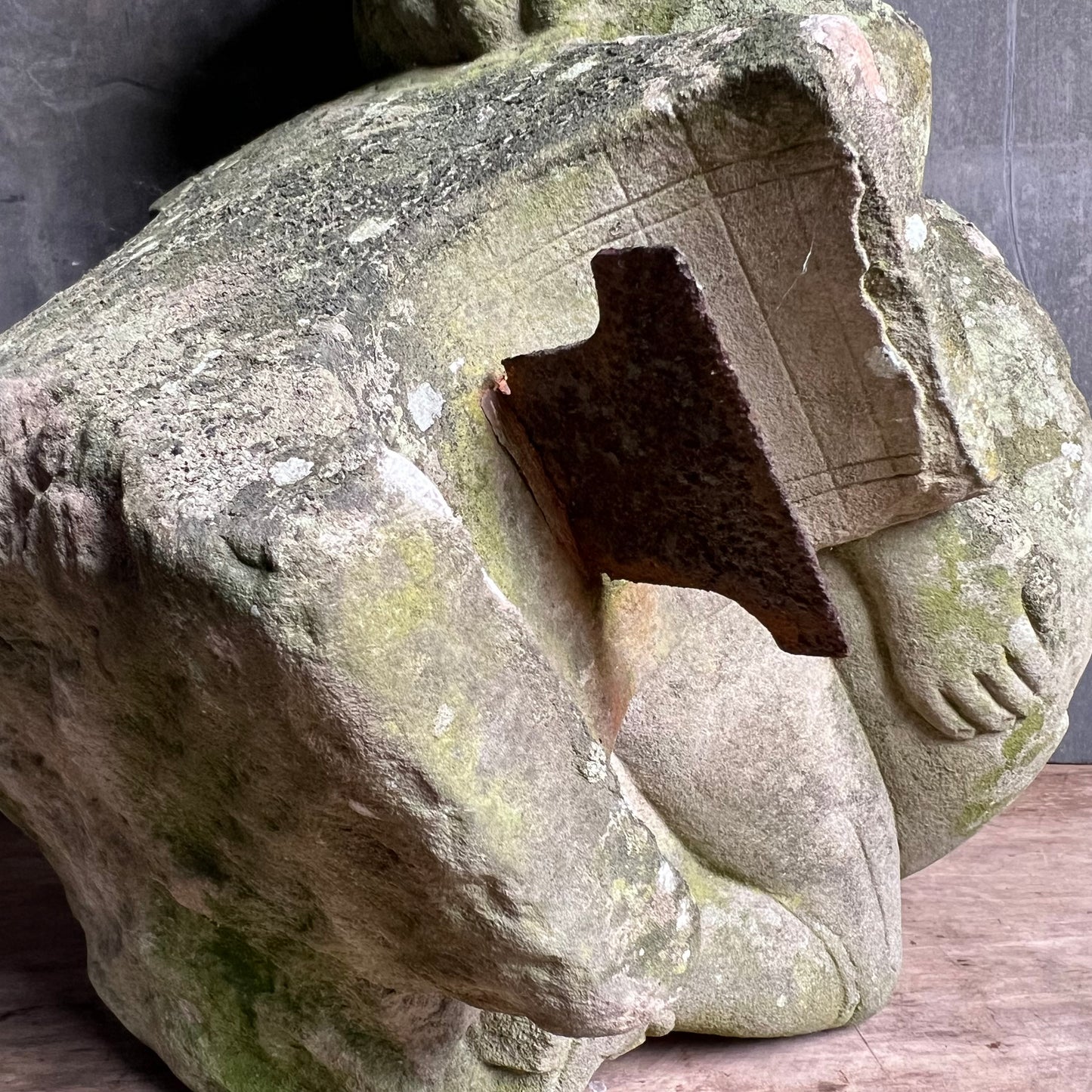 Alnwick Castle “Highland Clansman” Hemispherical Sundial c.1750-1770