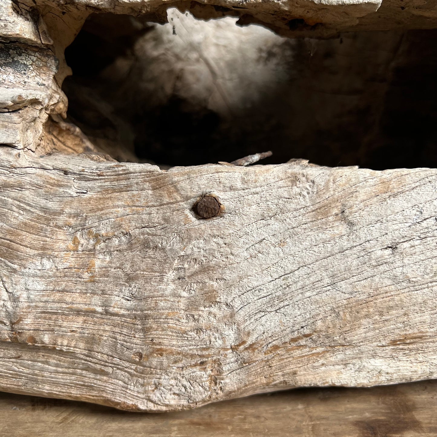 Primitively Formed Naga Grinding Table