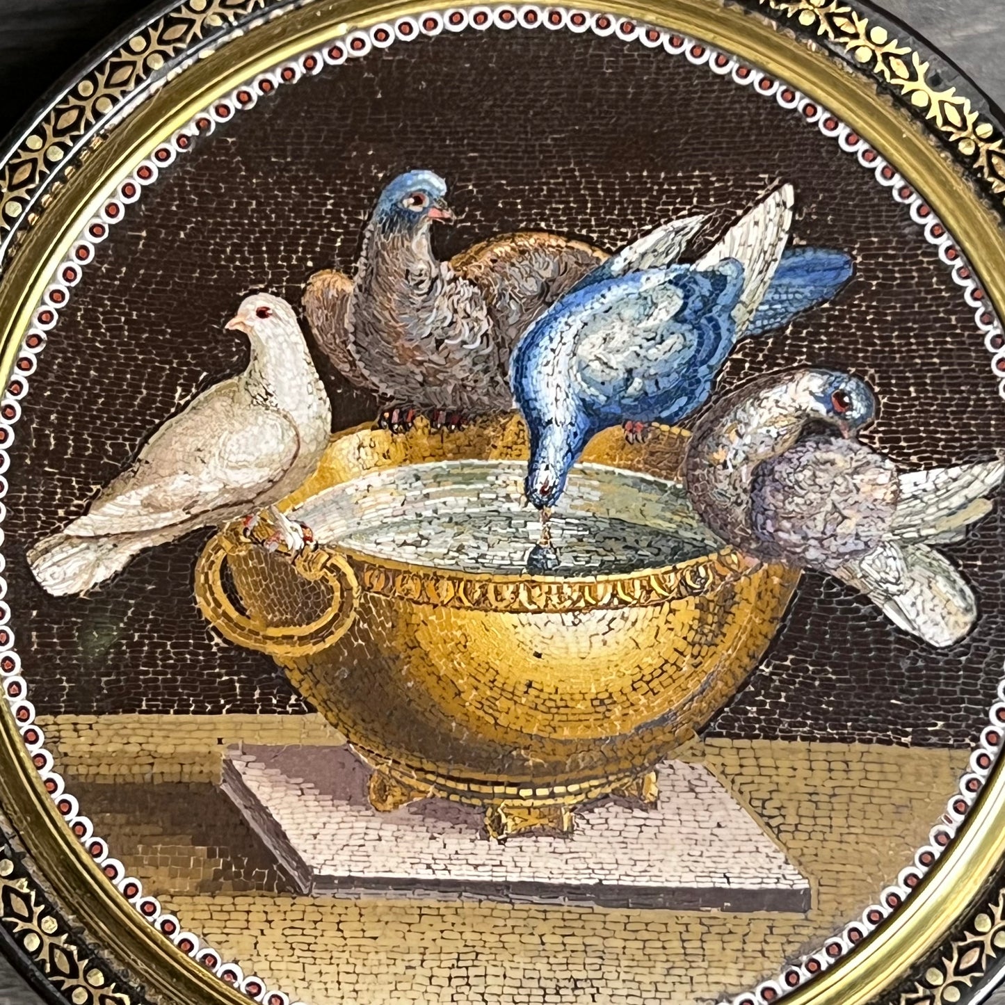 18th-Century Roman Micromosaic Snuff Box – Doves of Pliny, Attributed to Circle of Giacomo Raffaelli c.1780-1800