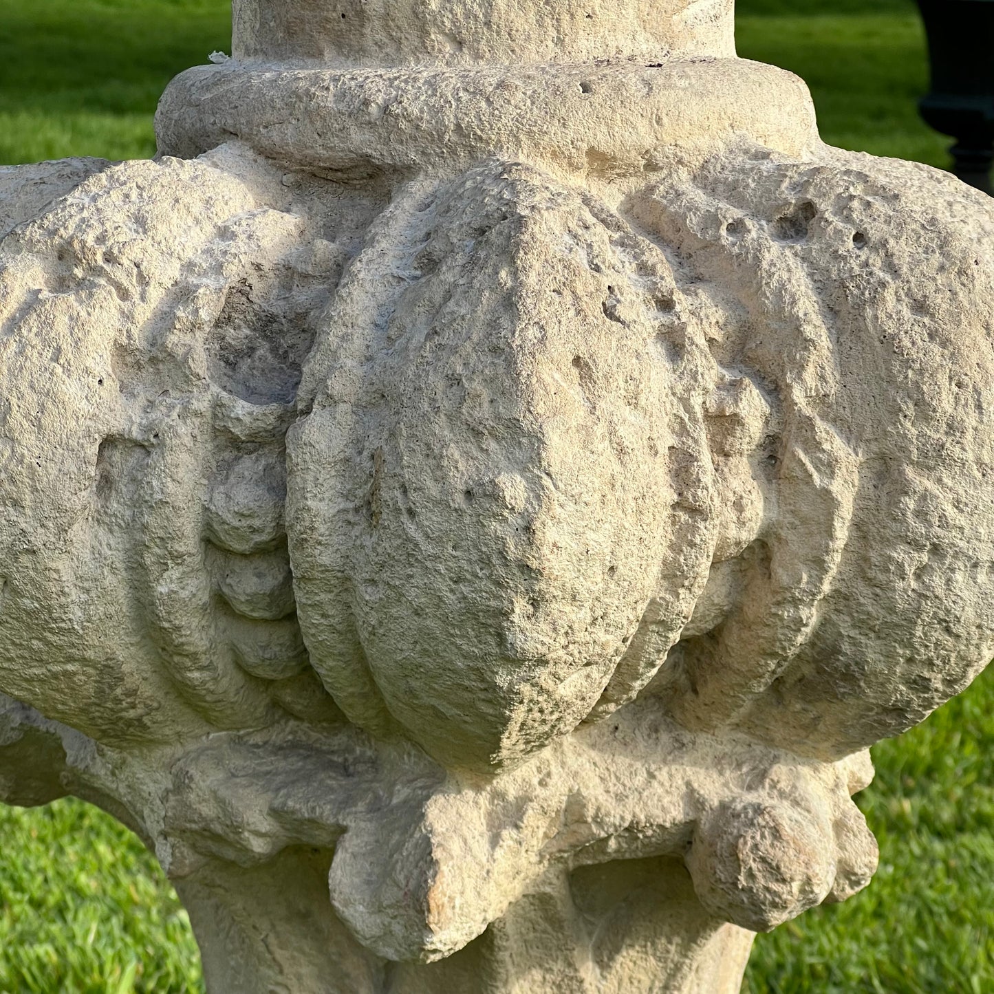 ‘Isabelline’ Pomegranate Finial from Granada c.1500-1520