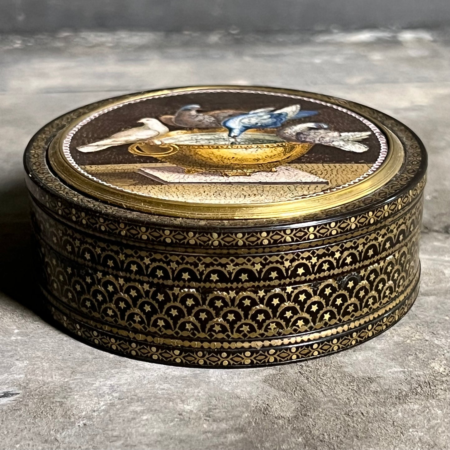18th-Century Roman Micromosaic Snuff Box – Doves of Pliny, Attributed to Circle of Giacomo Raffaelli c.1780-1800