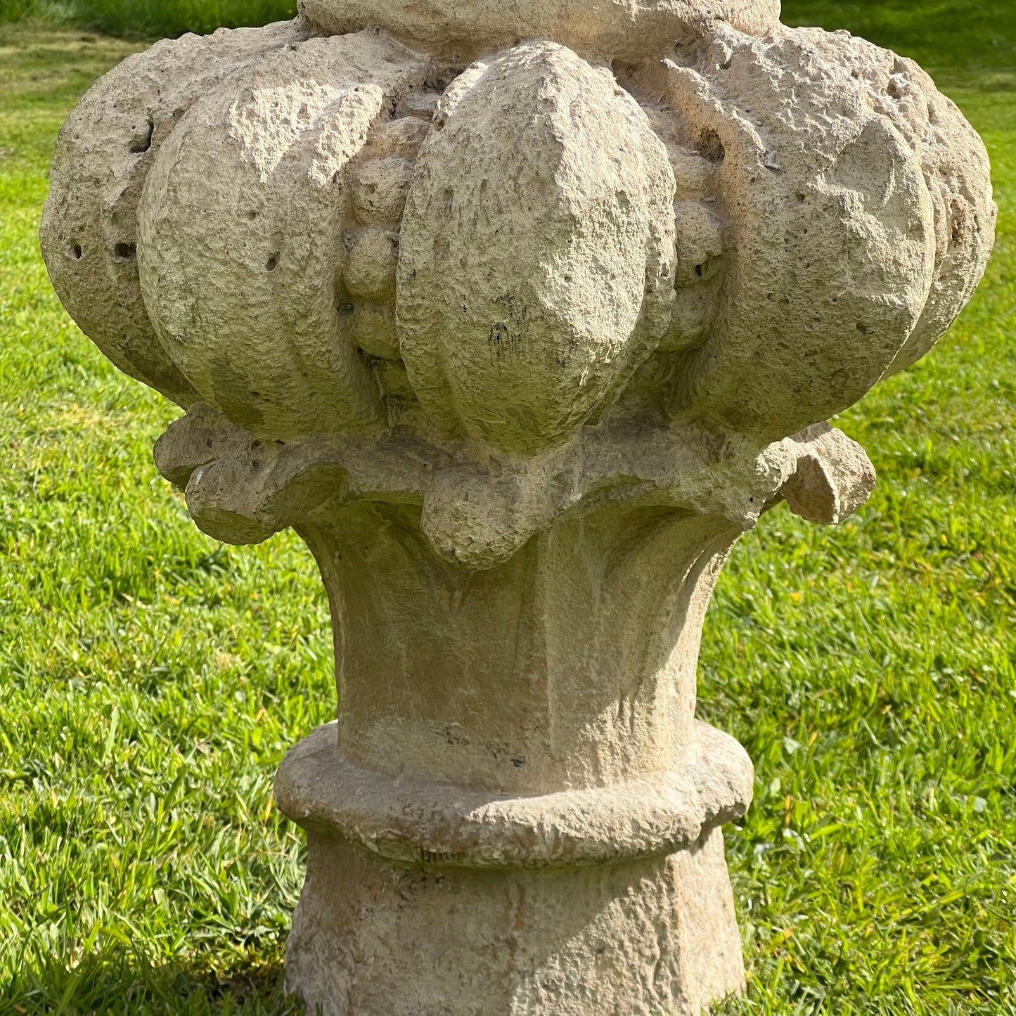 ‘Isabelline’ Pomegranate Finial from Granada c.1500-1520