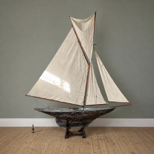 Exceptional Scale “Golden Jubilee 1887” Racing Pond Yacht, formerly property of Queen Victoria
