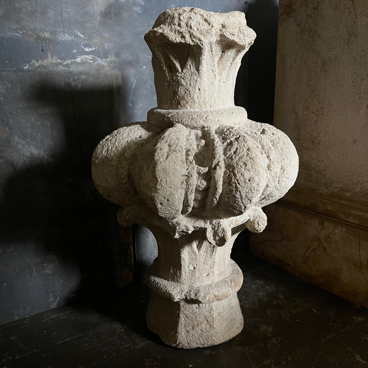 ‘Isabelline’ Pomegranate Finial from Granada c.1500-1520