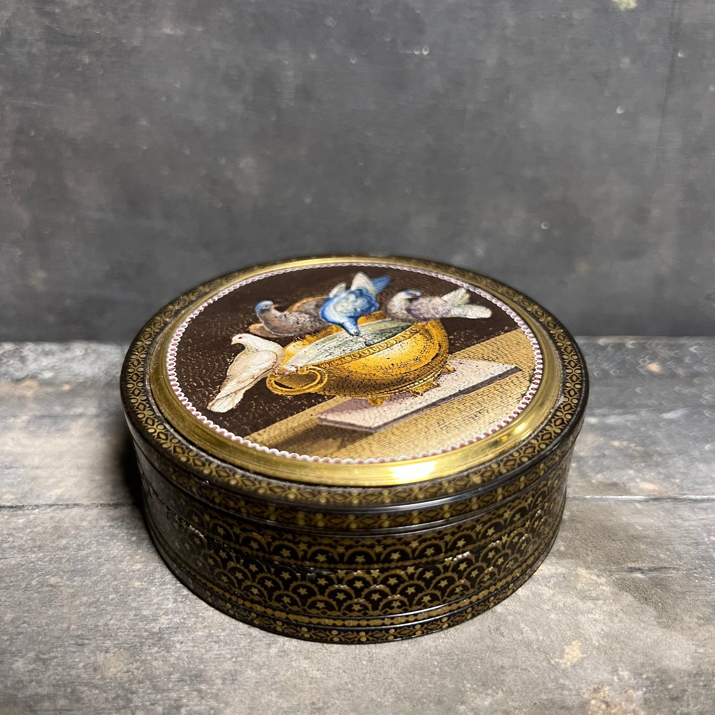 18th-Century Roman Micromosaic Snuff Box – Doves of Pliny, Attributed to Circle of Giacomo Raffaelli c.1780-1800