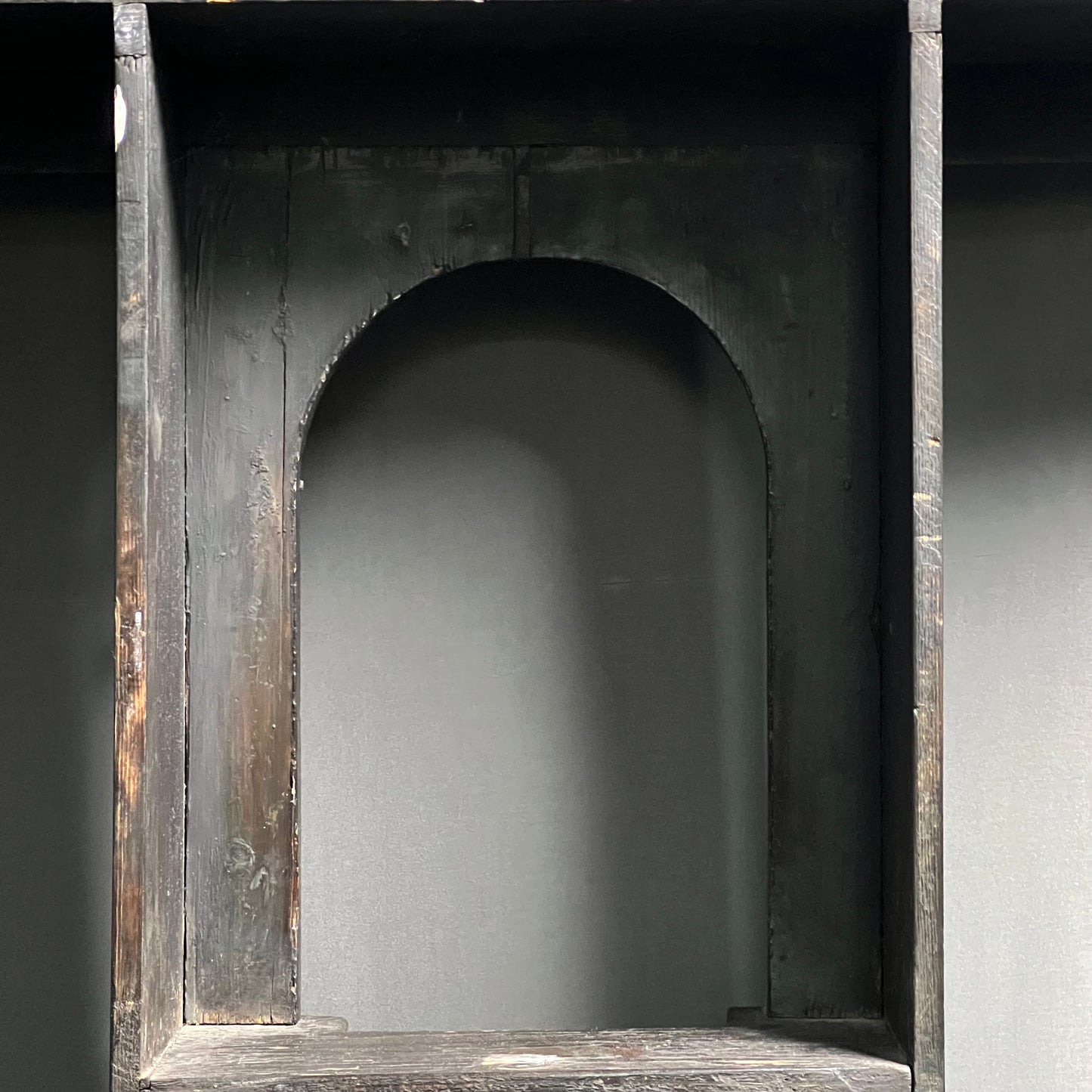 Mid-18th Century Dutch Delft Wall Rack with Original Patinated Paint, c.1740–1760