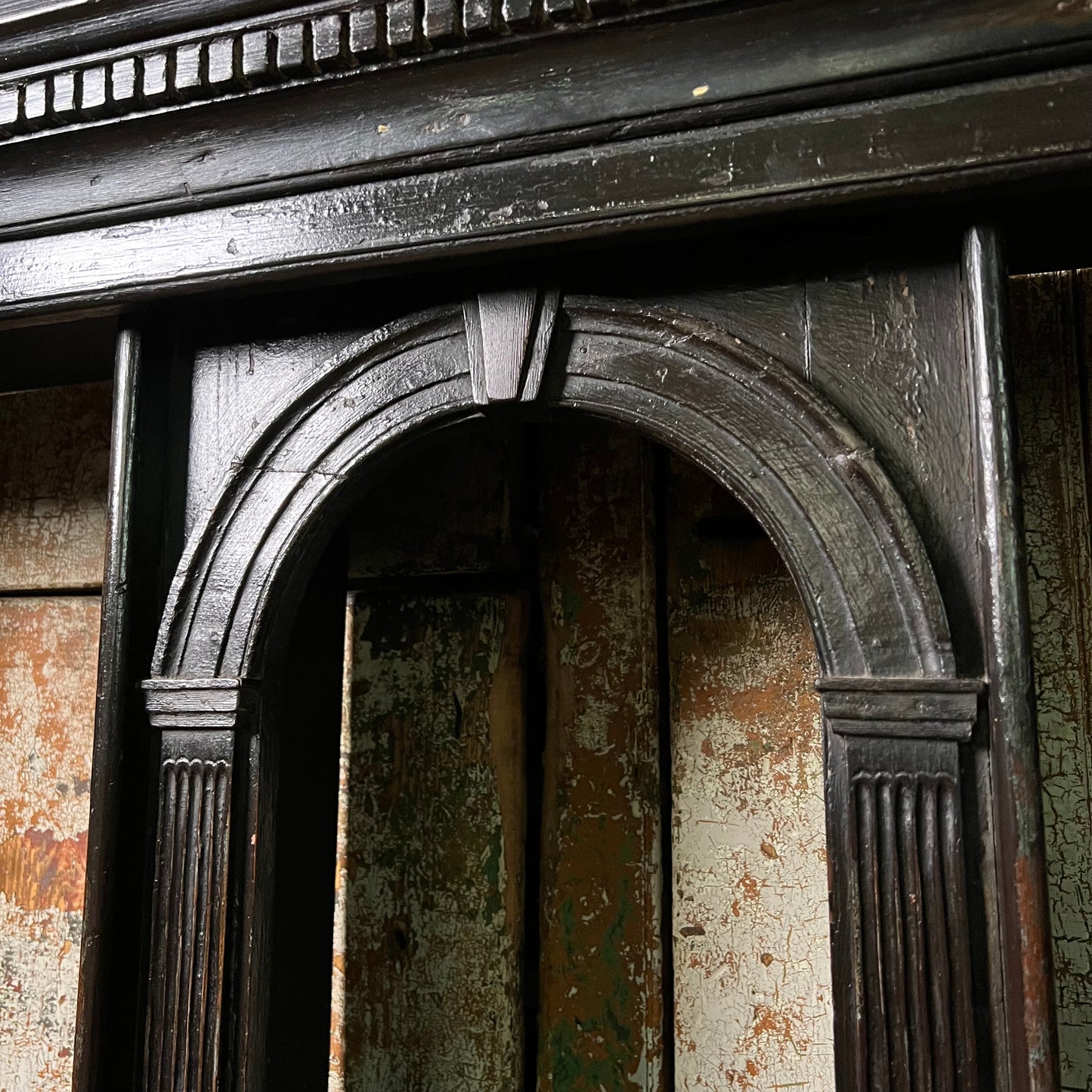 Mid-18th Century Dutch Delft Wall Rack with Original Patinated Paint, c.1740–1760