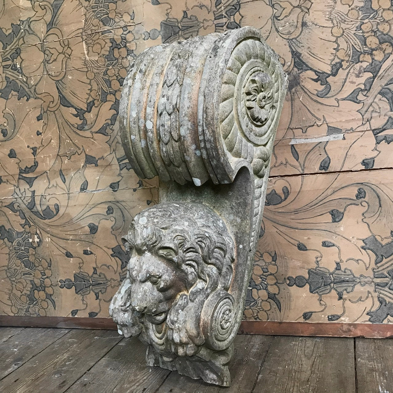 Doulton Terracotta Lion Corbel c.1890