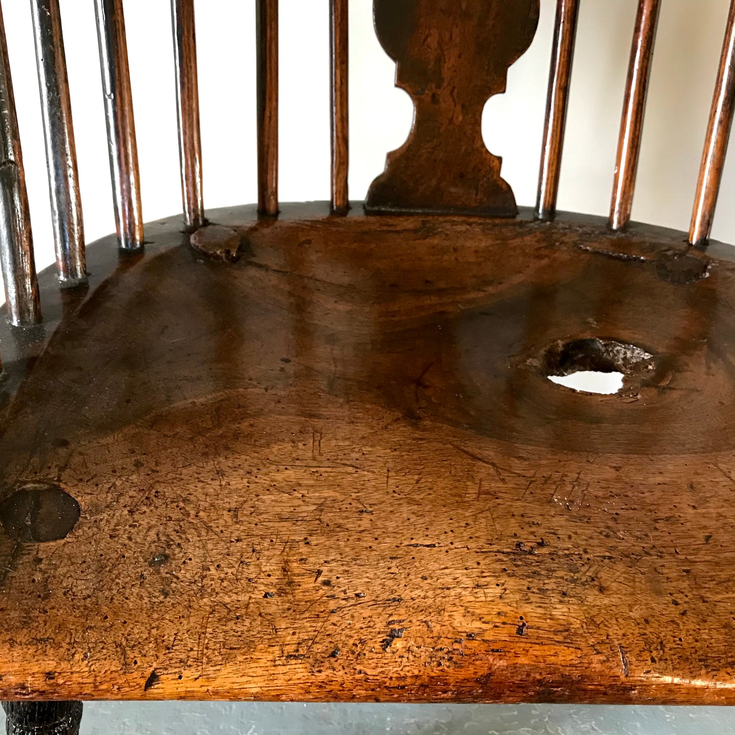 Rare Welsh Comb Back Windsor Armchair c.1780