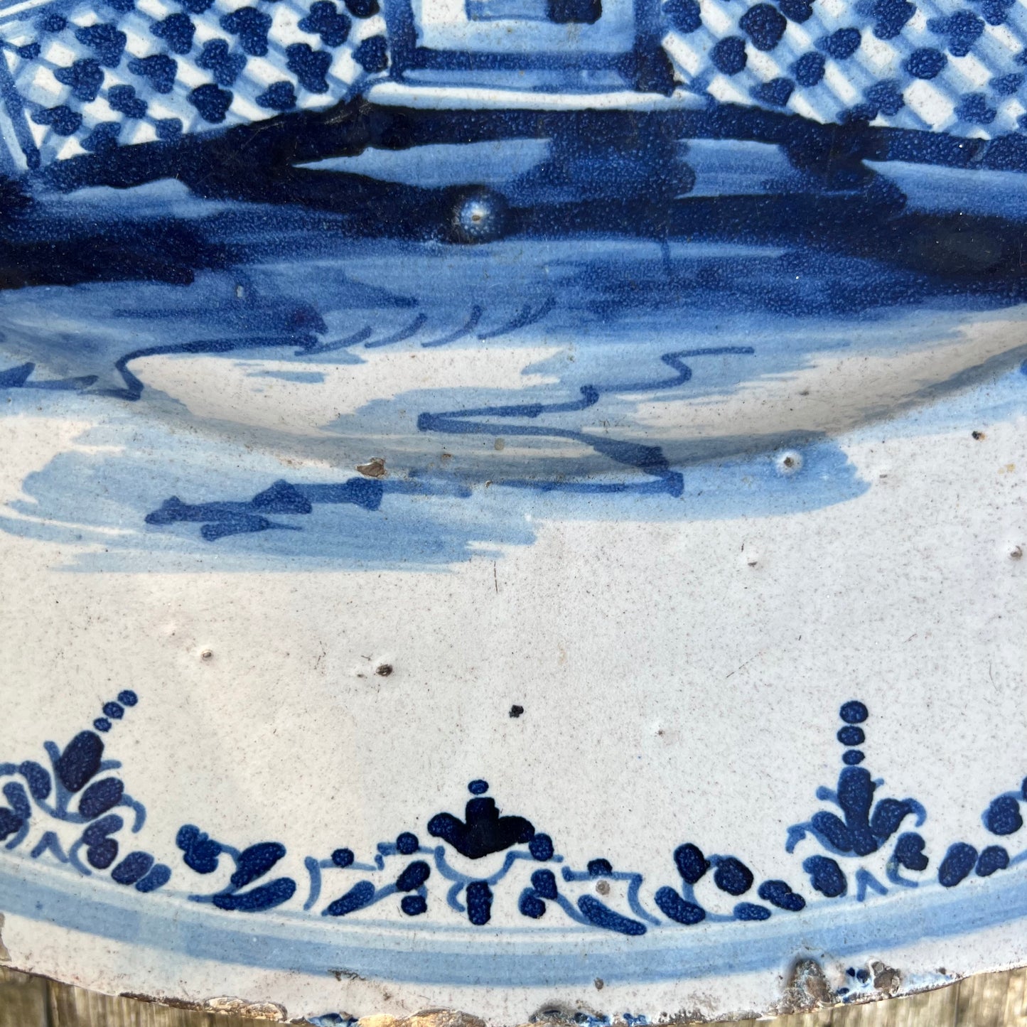 Large 18th Century Blue & White Delft Charger c.1780