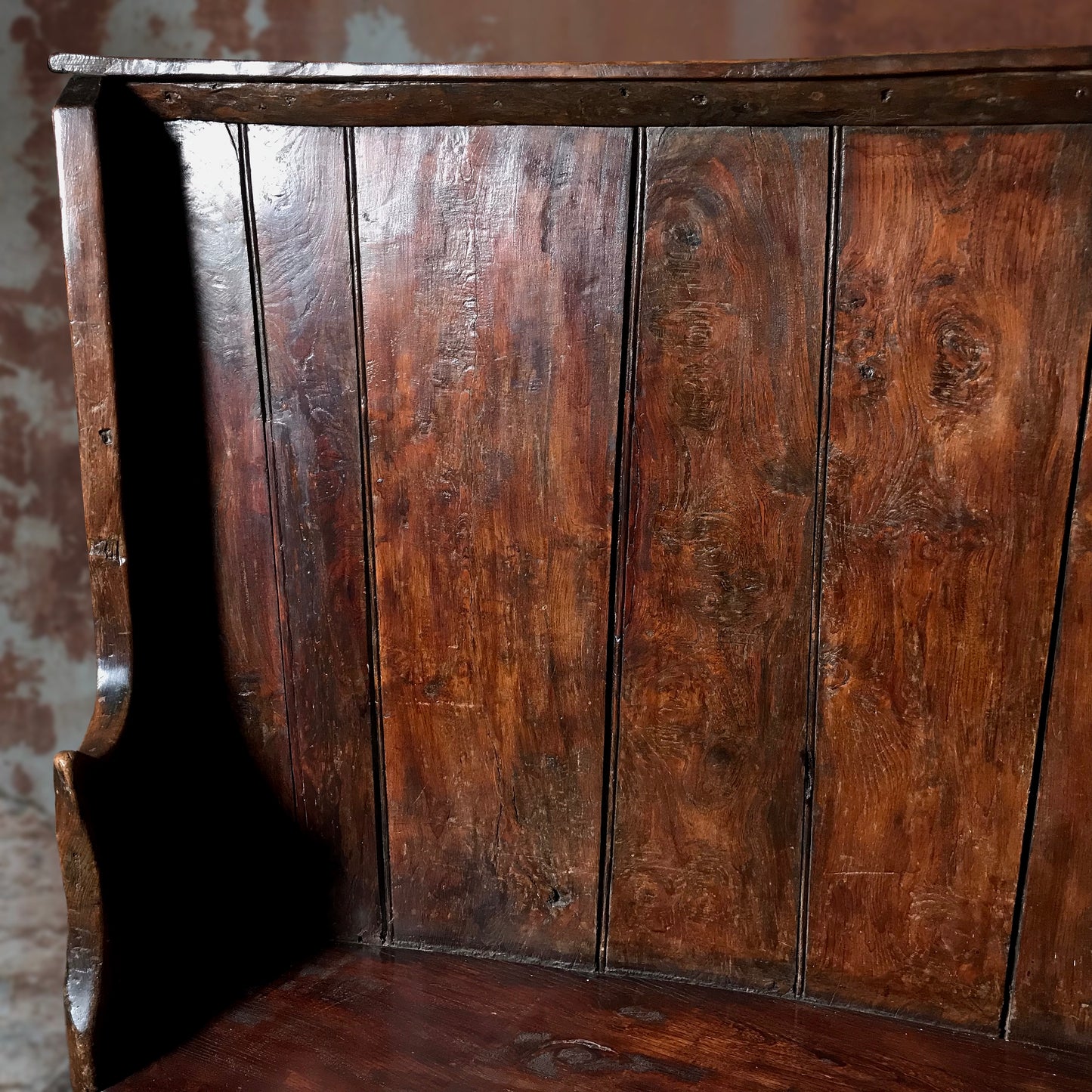 Early 19th Century English High-Back Elm Settle