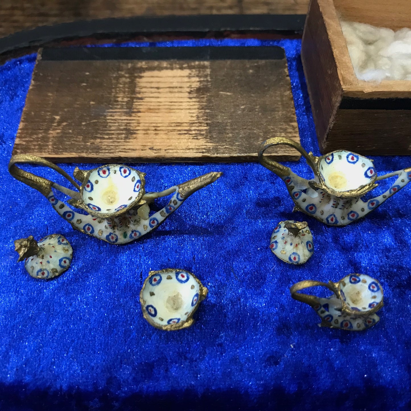 WWI Prisoner of War Fish Bone Vertebrae Tea Set