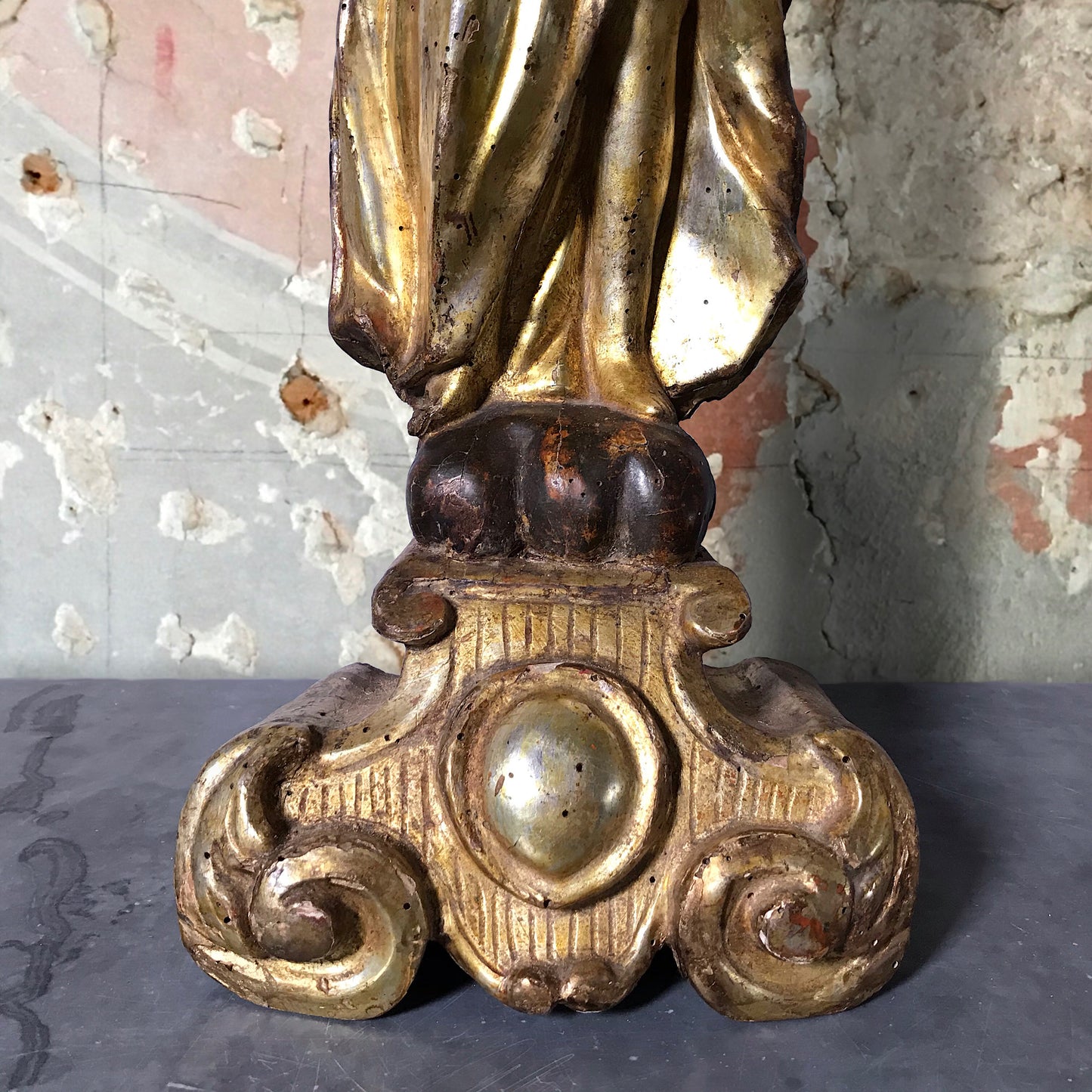 Early Italian Carved Wood Gilded Angel c.1650