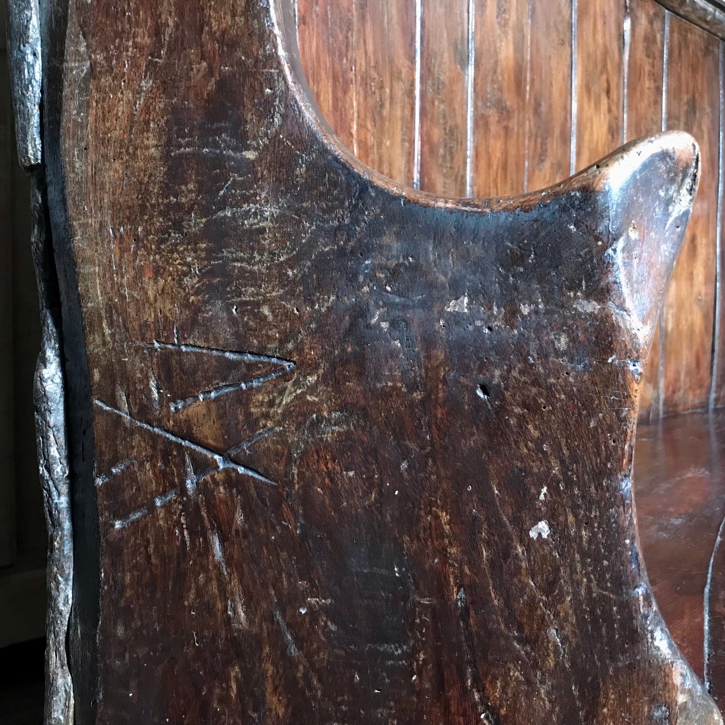 Early 19th Century English High-Back Elm Settle
