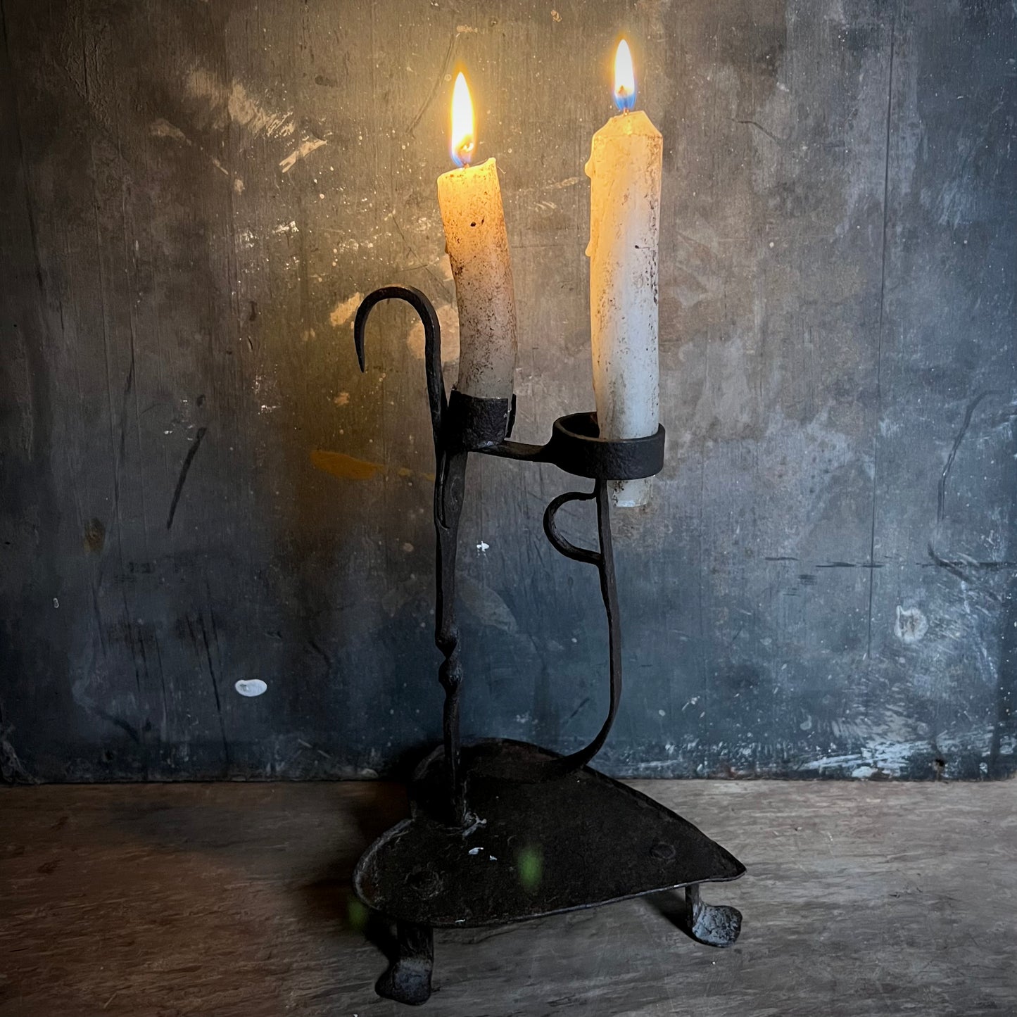 Alpine Splint Rushlight Candleholder c.1720-1750