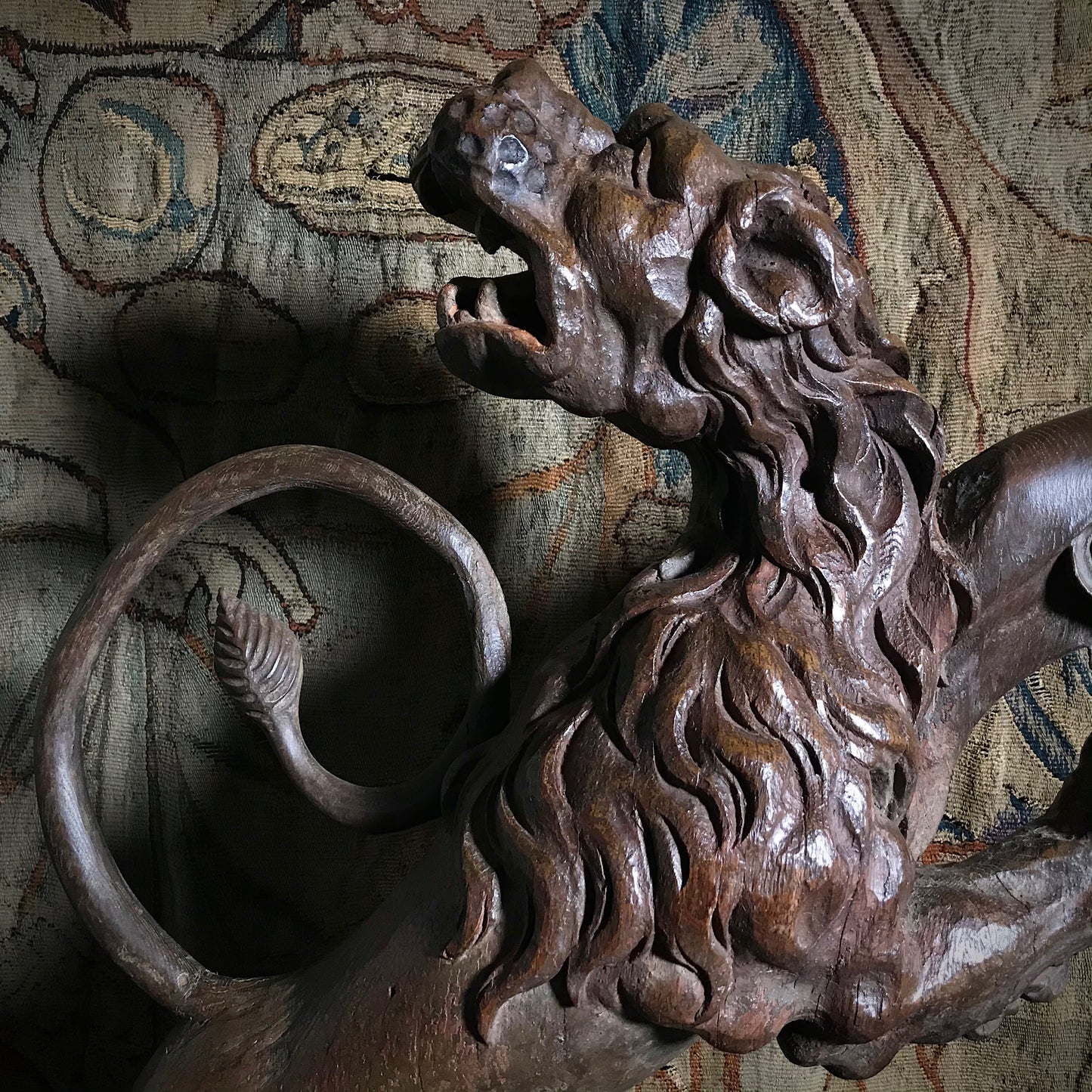 Carved Oak Heraldic Rampant Lion c.1620