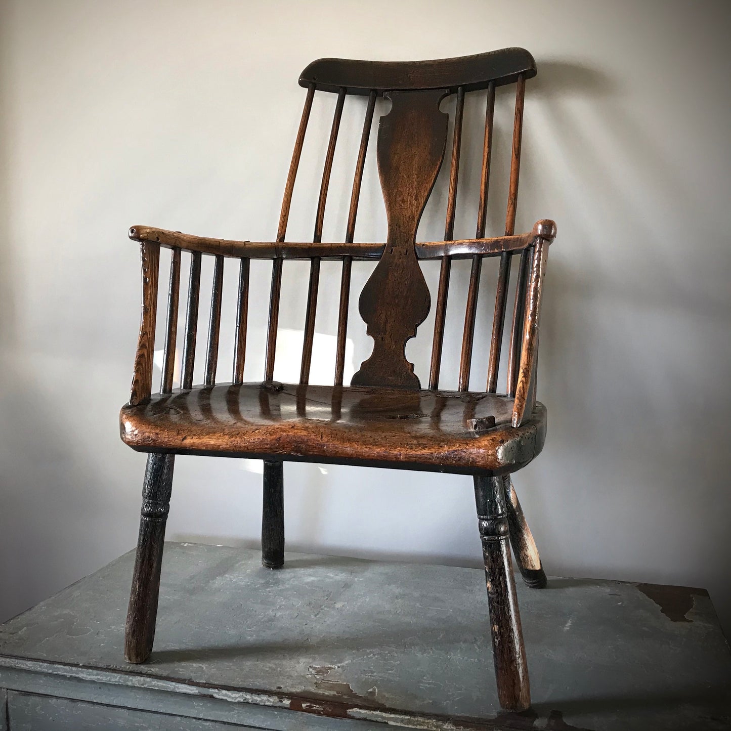 Rare Welsh Comb Back Windsor Armchair c.1780