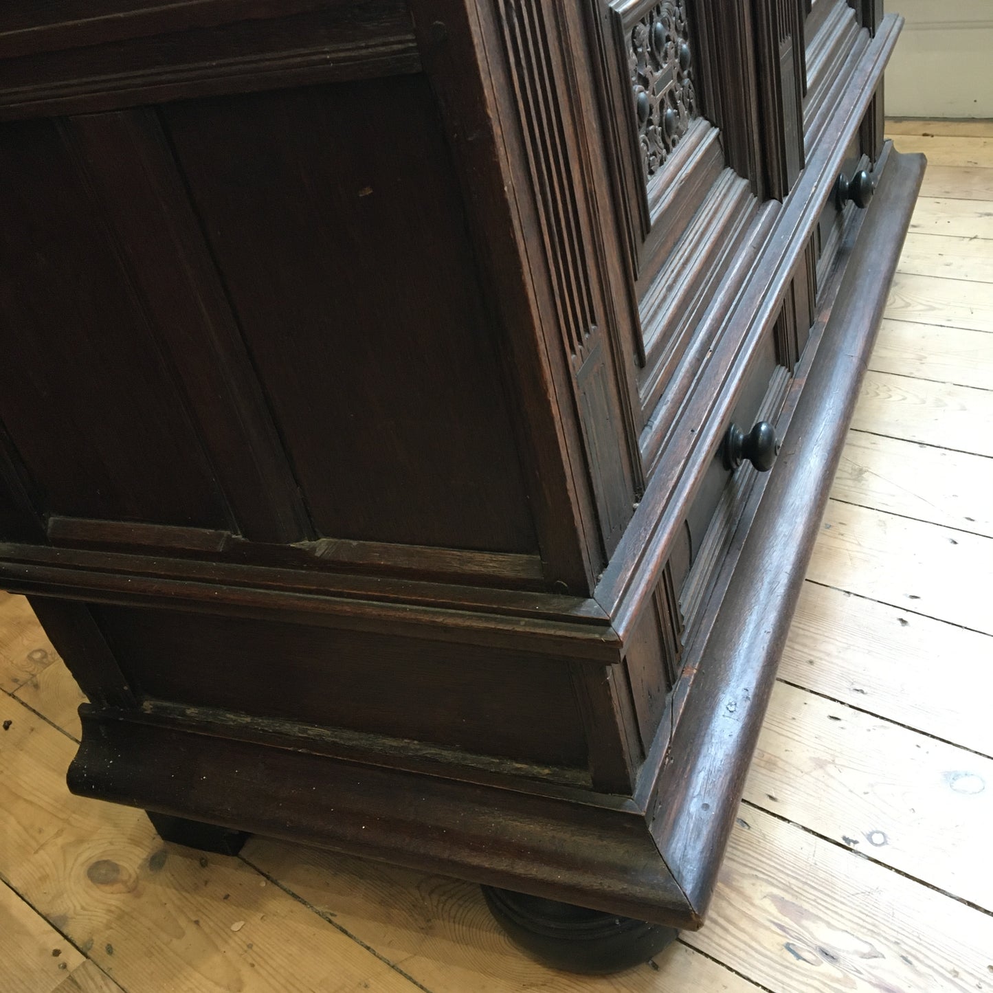 Flemish Oak Cupboard c.1650