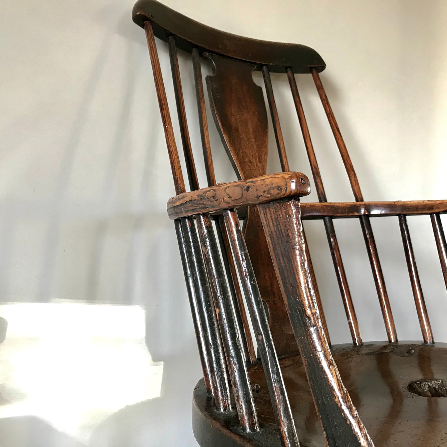 Rare Welsh Comb Back Windsor Armchair c.1780