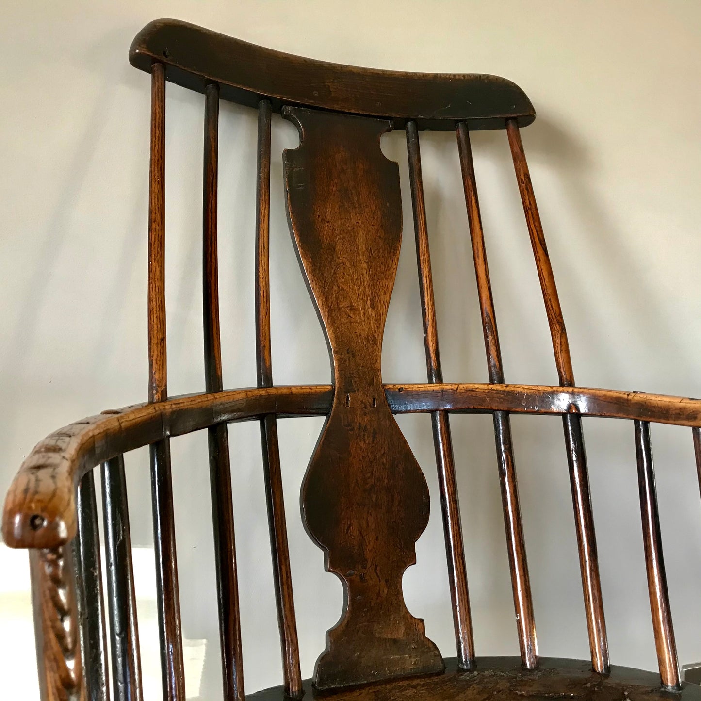 Rare Welsh Comb Back Windsor Armchair c.1780