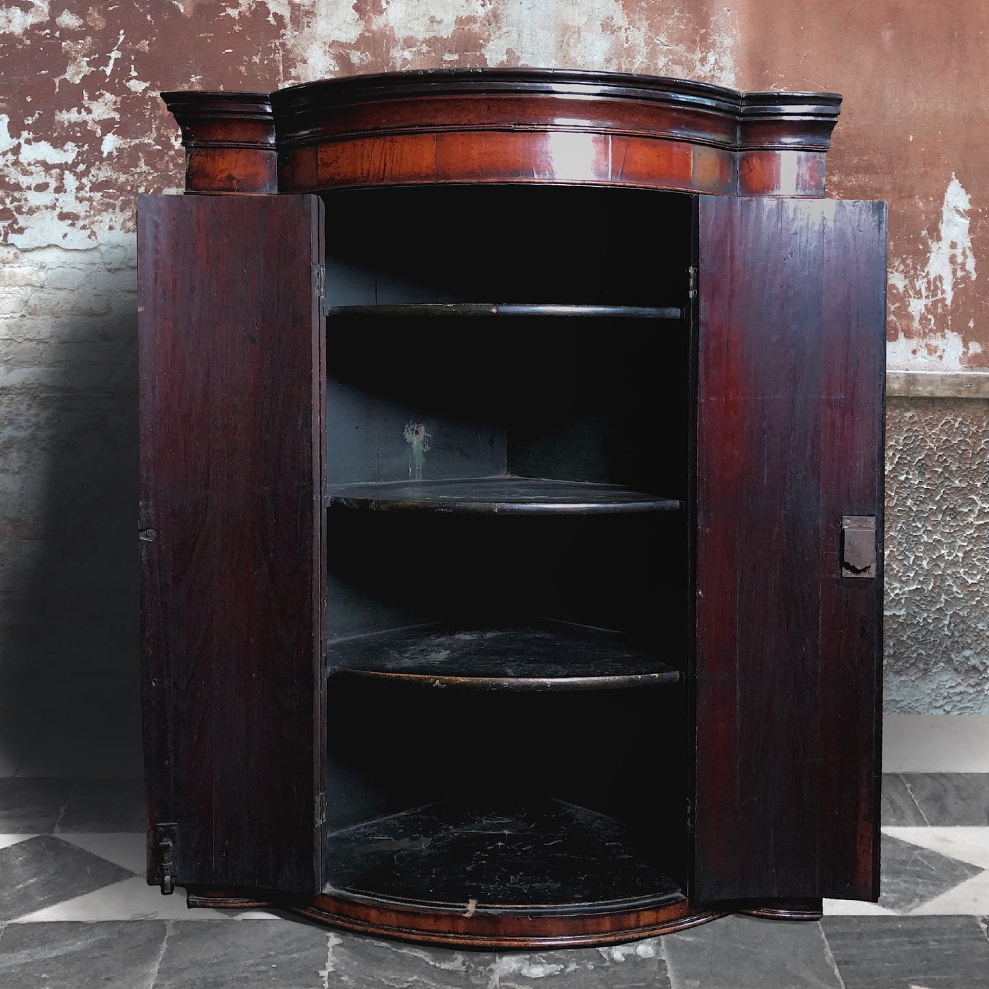 Chatsworth Estate English Mahogany Corner Cupboard c.1760