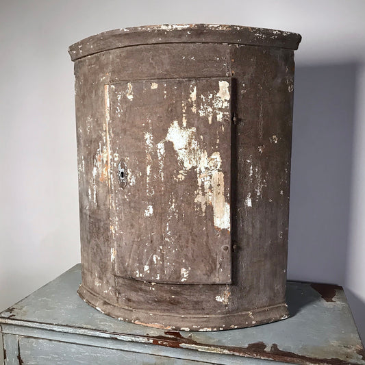 Swedish Gustavian Painted Corner Cupboard c.1820
