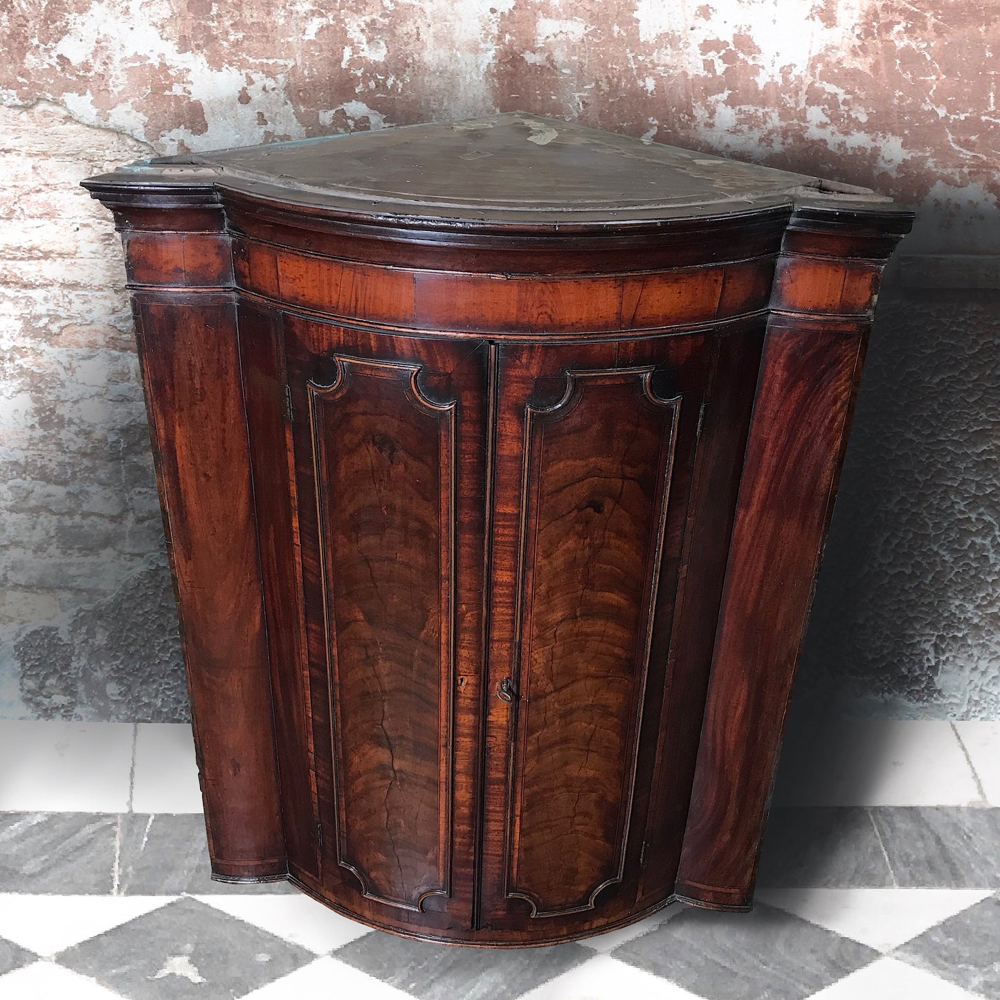 Chatsworth Estate English Mahogany Corner Cupboard c.1760