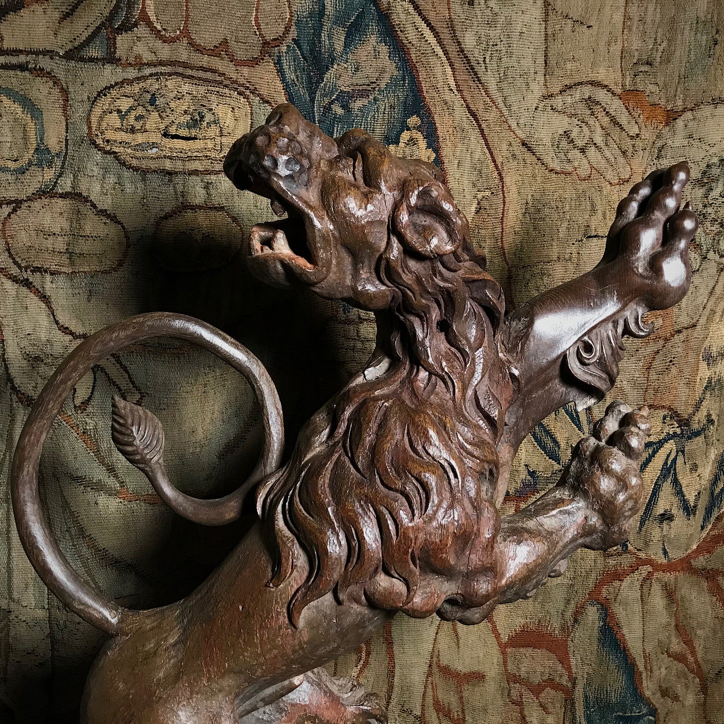 Carved Oak Heraldic Rampant Lion c.1620