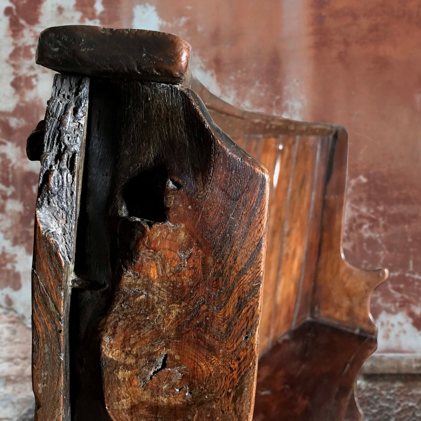 Early 19th Century English High-Back Elm Settle