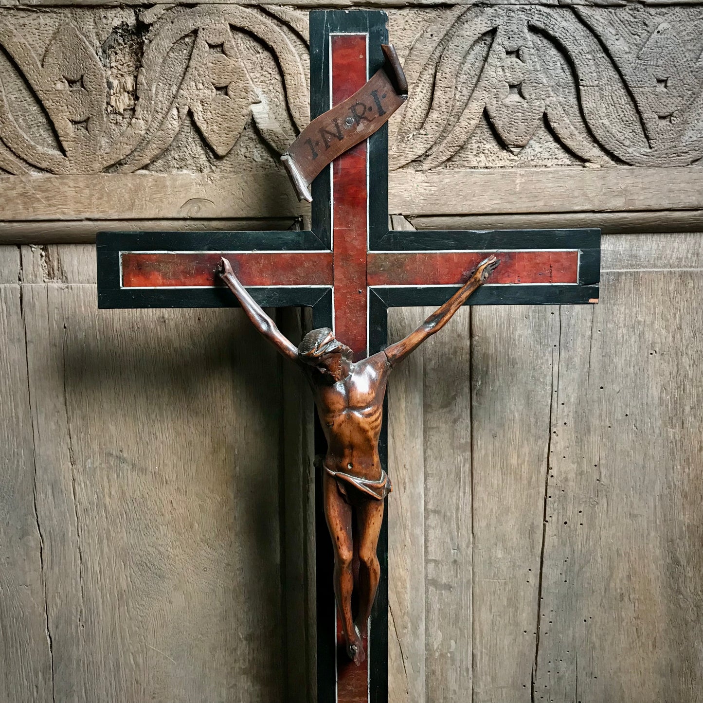 Flemish Crucifix in Veneered Red Tortoiseshell and Carved Fruitwood Corpus Christi 18th Century