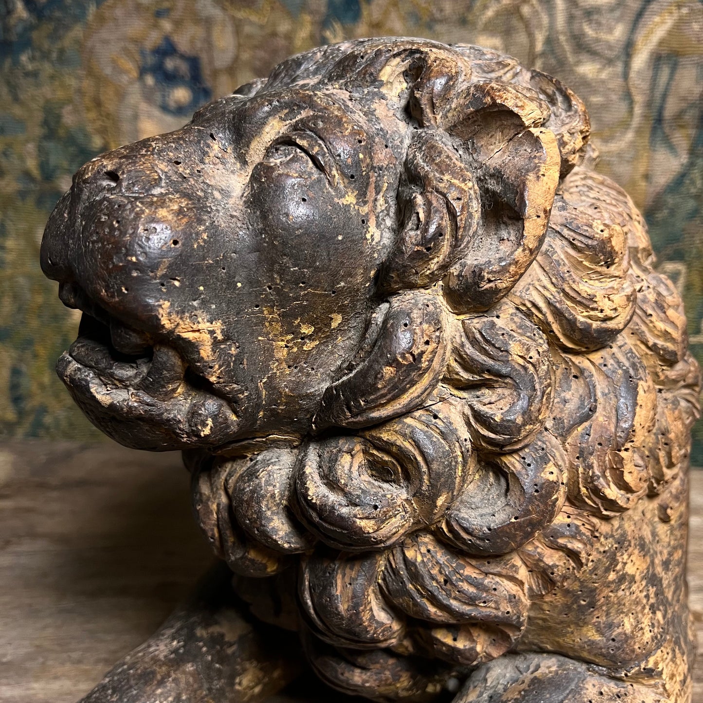 Italian Baroque Carved Walnut Lion Furniture Bearers, 17th century (c. 1650–1700)