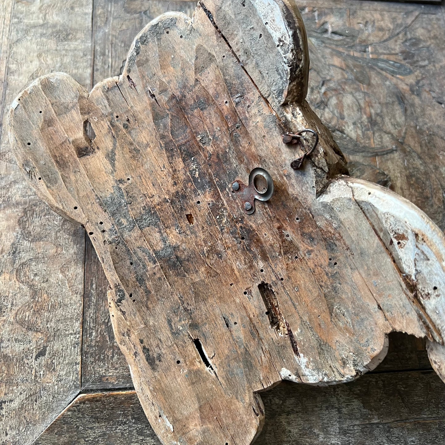 Italian Baroque Carved Limewood Cherub or Angel Carving with Acanthus Scrolls, c.1680–1720