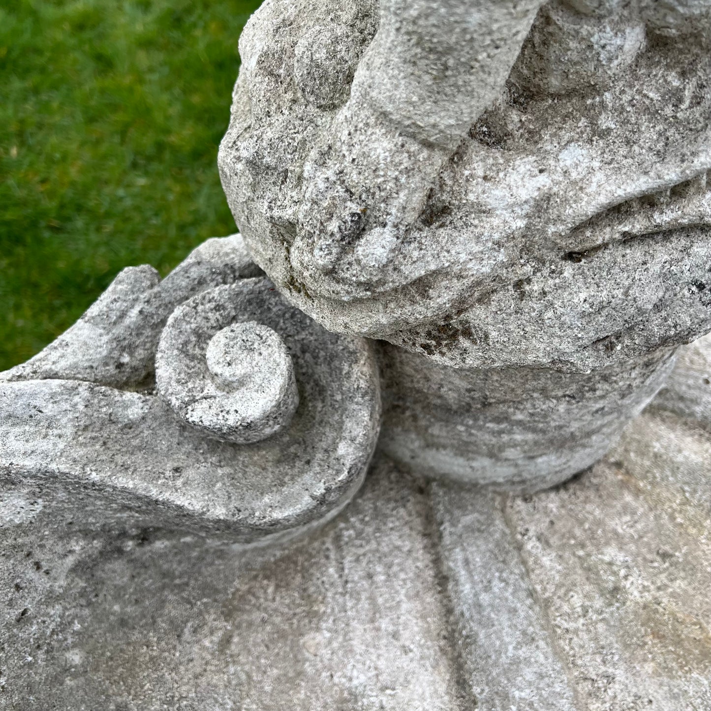 Italian Limestone Putti & Dolphin Fountain c.1700–1750