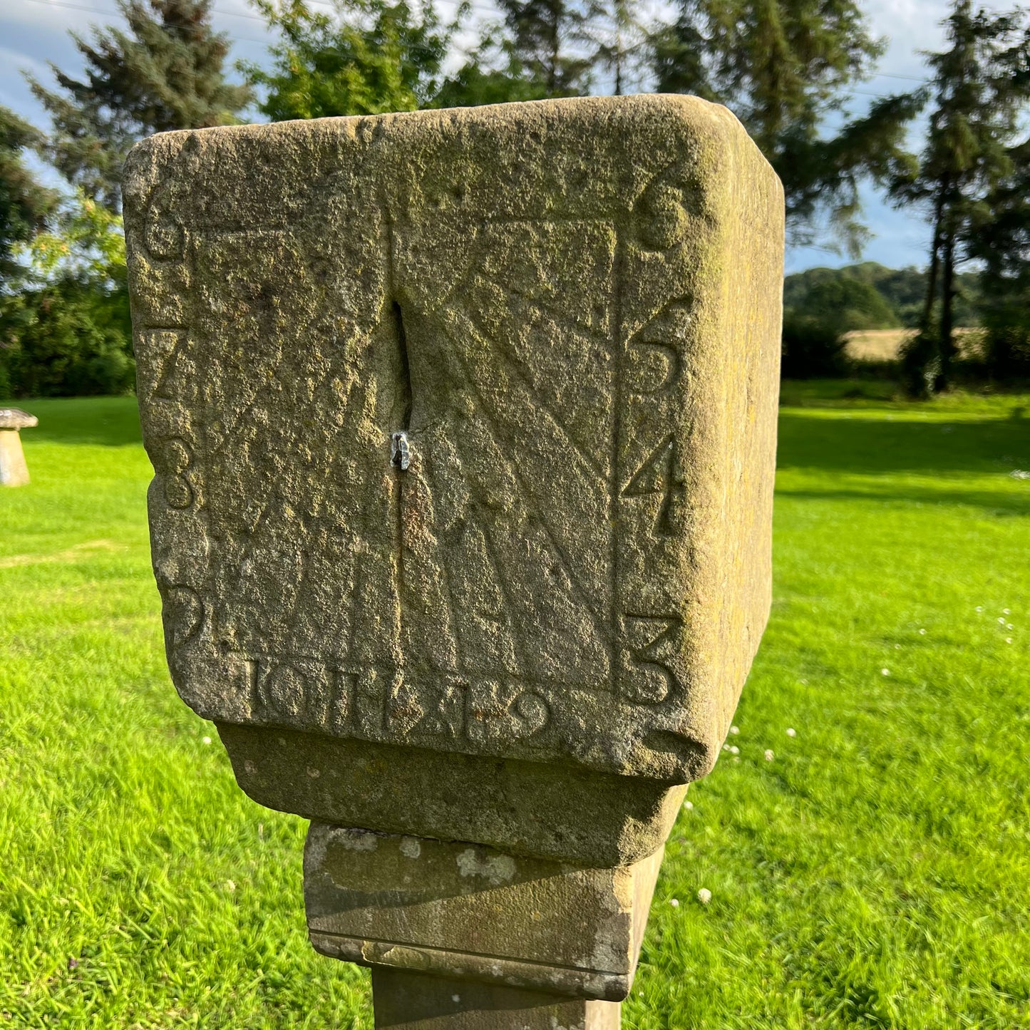 Rare English Cube Sundial c.1710