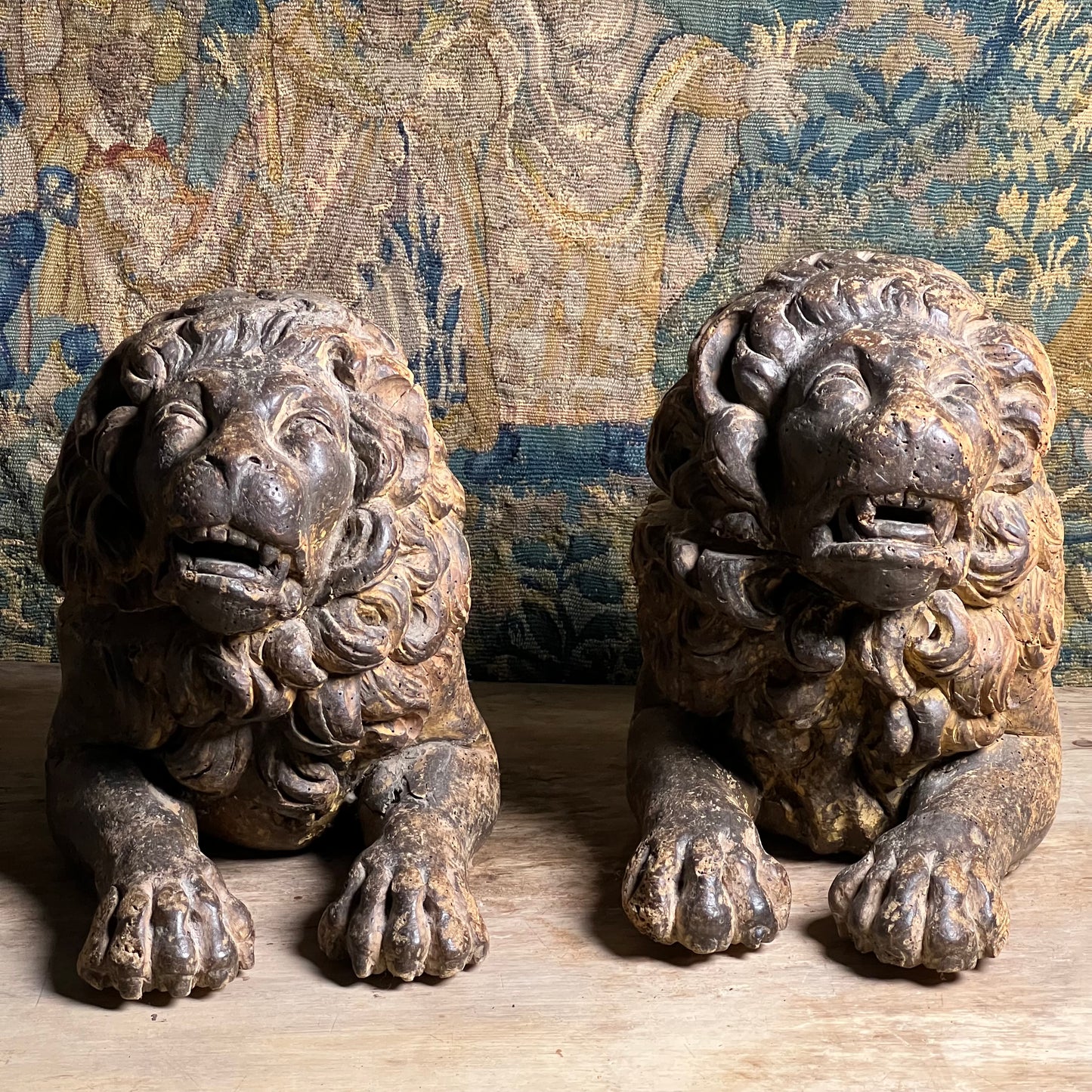 Italian Baroque Carved Walnut Lion Furniture Bearers, 17th century (c. 1650–1700)
