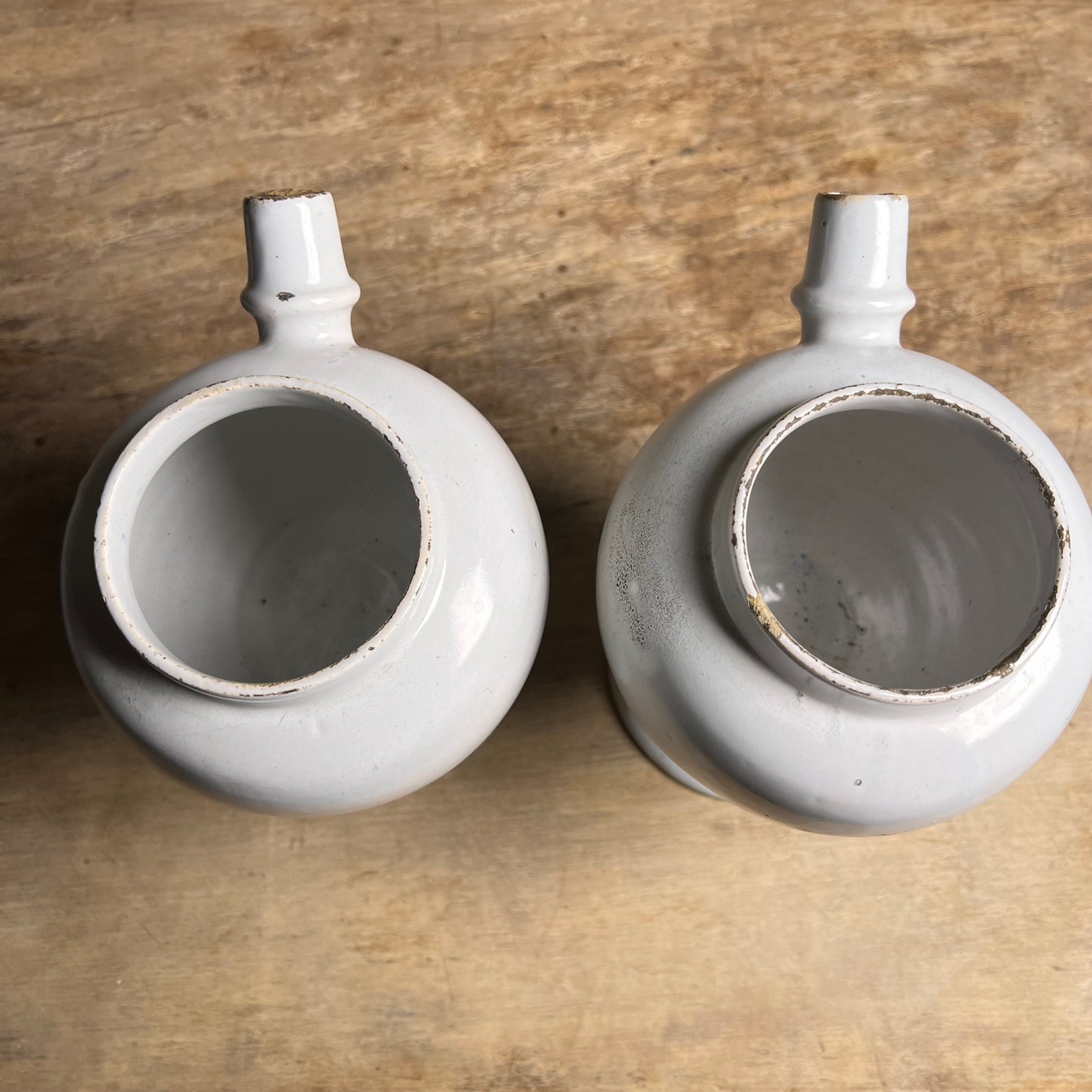 Pair of Dutch Delft Apothecary Syrup Jars, “Oxym. Simpl.” & “S. Rhei”, Mid-18th century (c.1730–1760)