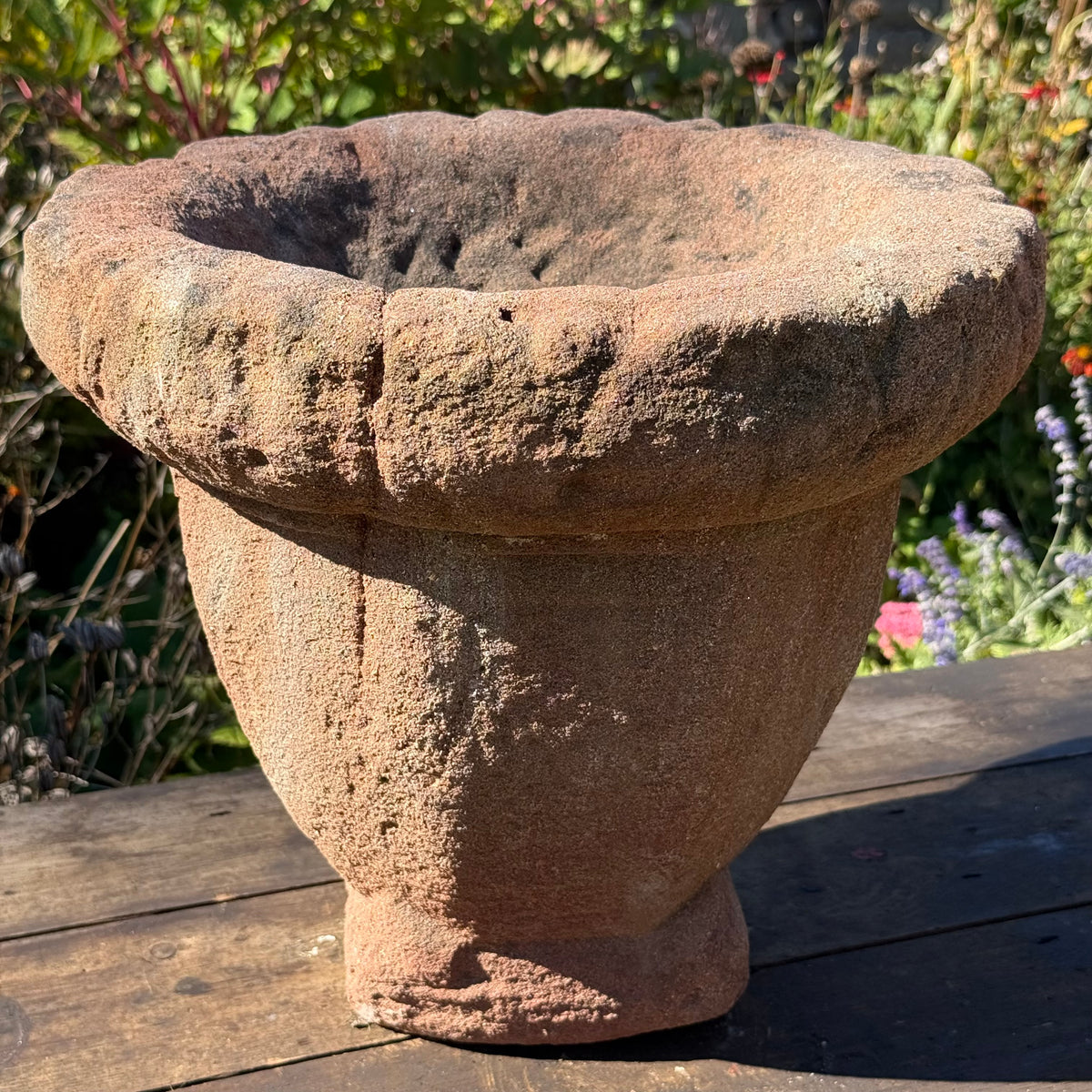 Pair of English Stuart Red Sandstone Urns, c.1680