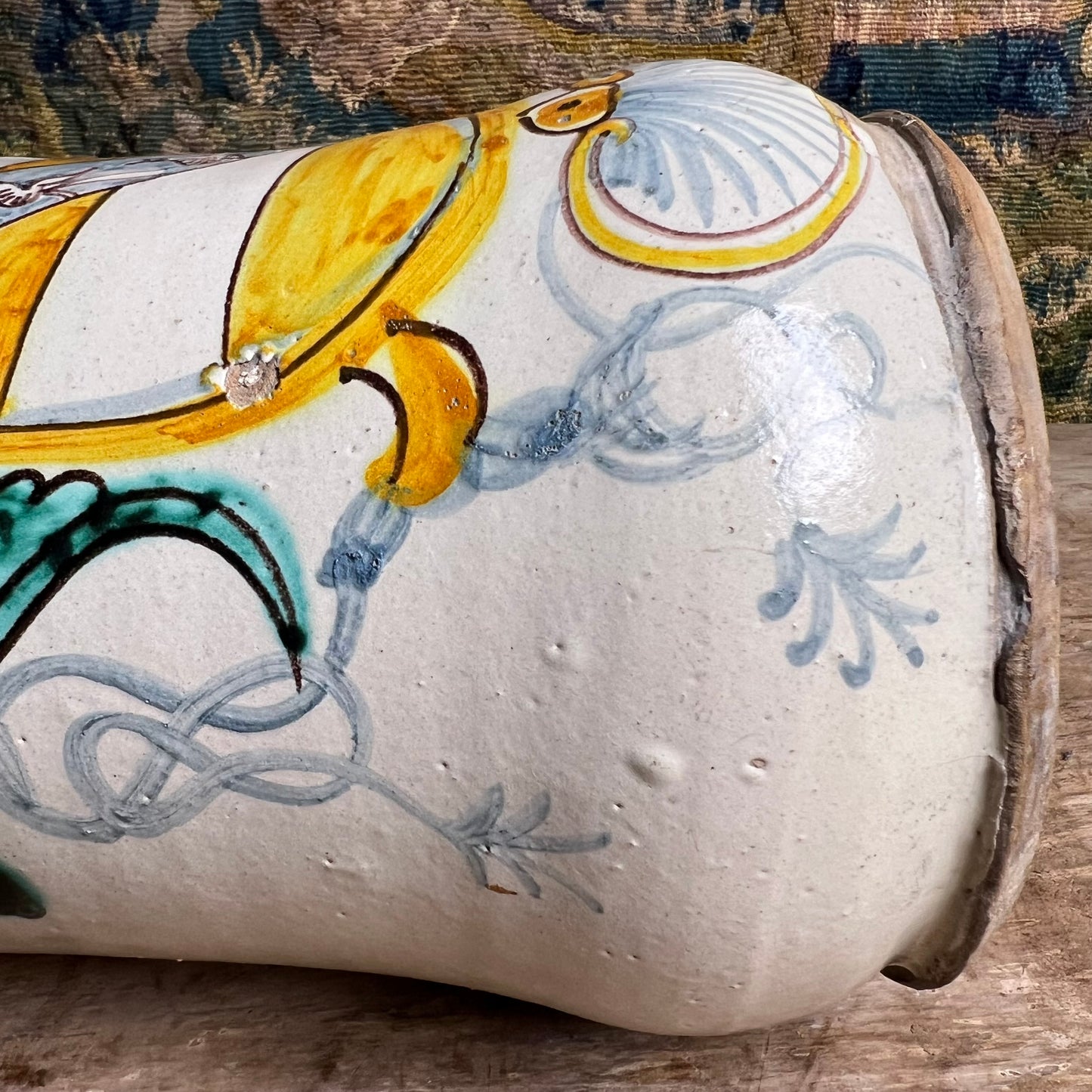 Large Italian Maiolica Albarello, Montelupo (Tuscany), late 17th / early 18th century c. 1690–1720