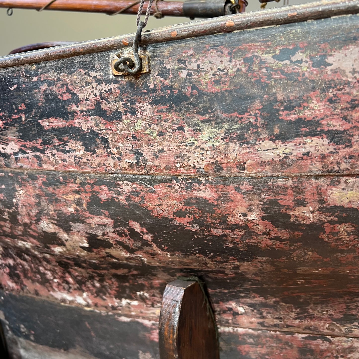 Exceptional Scale “Golden Jubilee 1887” Racing Pond Yacht, formerly property of Queen Victoria