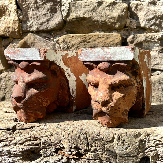 Pair of Victorian Lions Head Corbels by Jabez Thompson c.1875