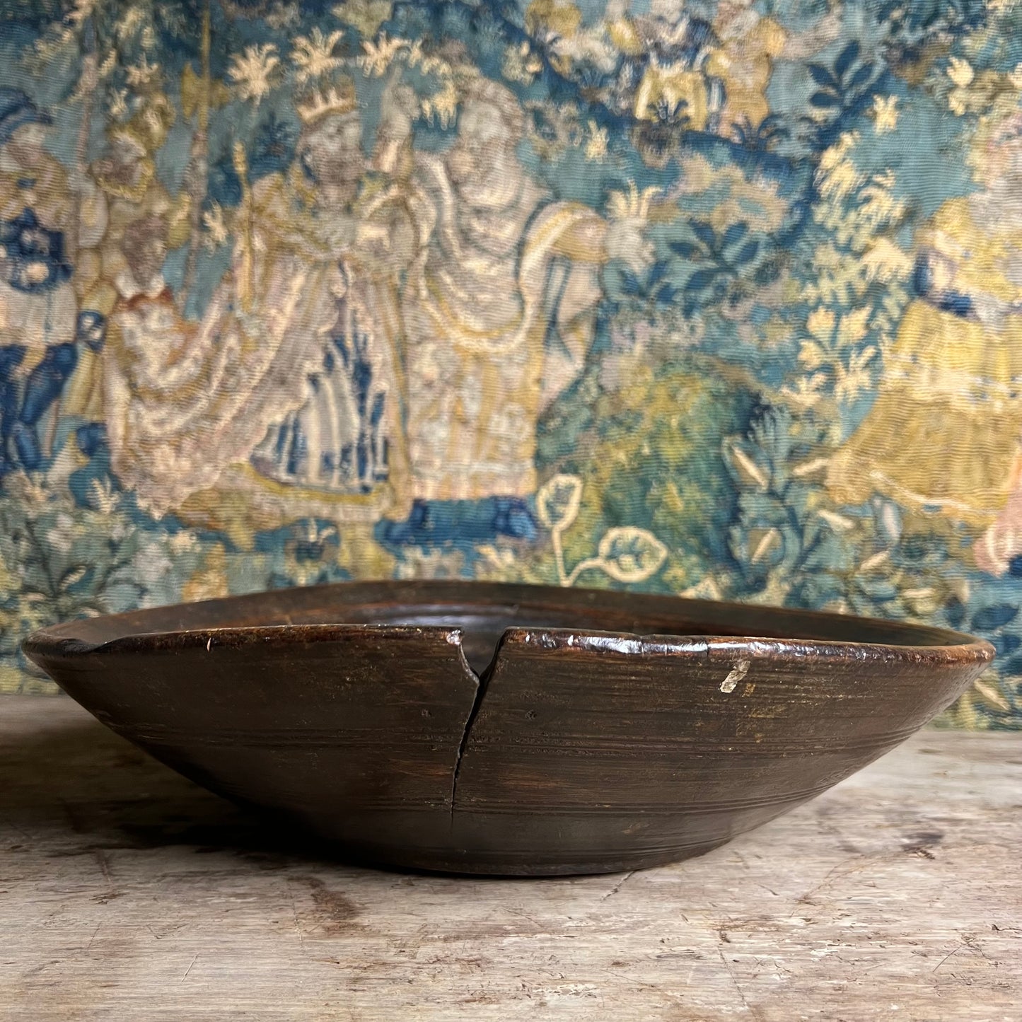An Early English Turned Applewood Dairy Bowl, Late 17th or earlier