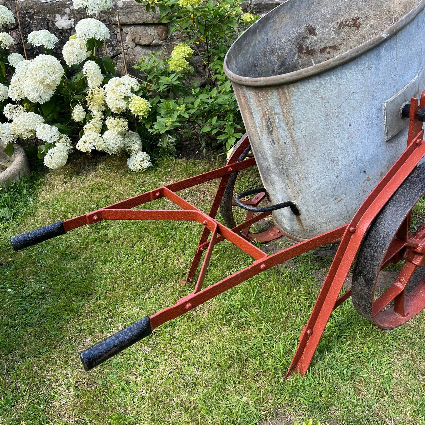 Late 19th/ Early 20th Century English Country House Water Barrow