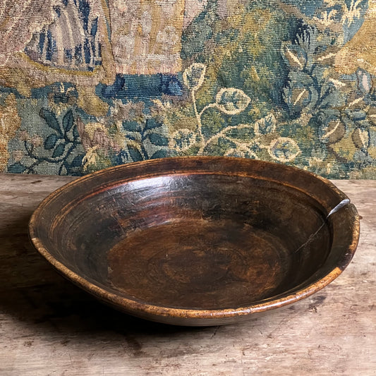 An Early English Turned Applewood Dairy Bowl, Late 17th or earlier