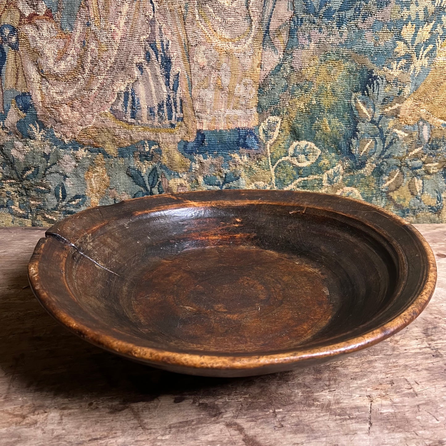 An Early English Turned Applewood Dairy Bowl, Late 17th or earlier