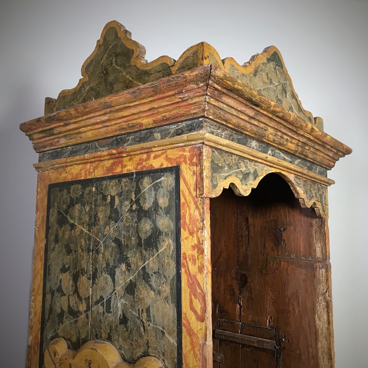 Northern Italian Provincial Confessional Box c.1780