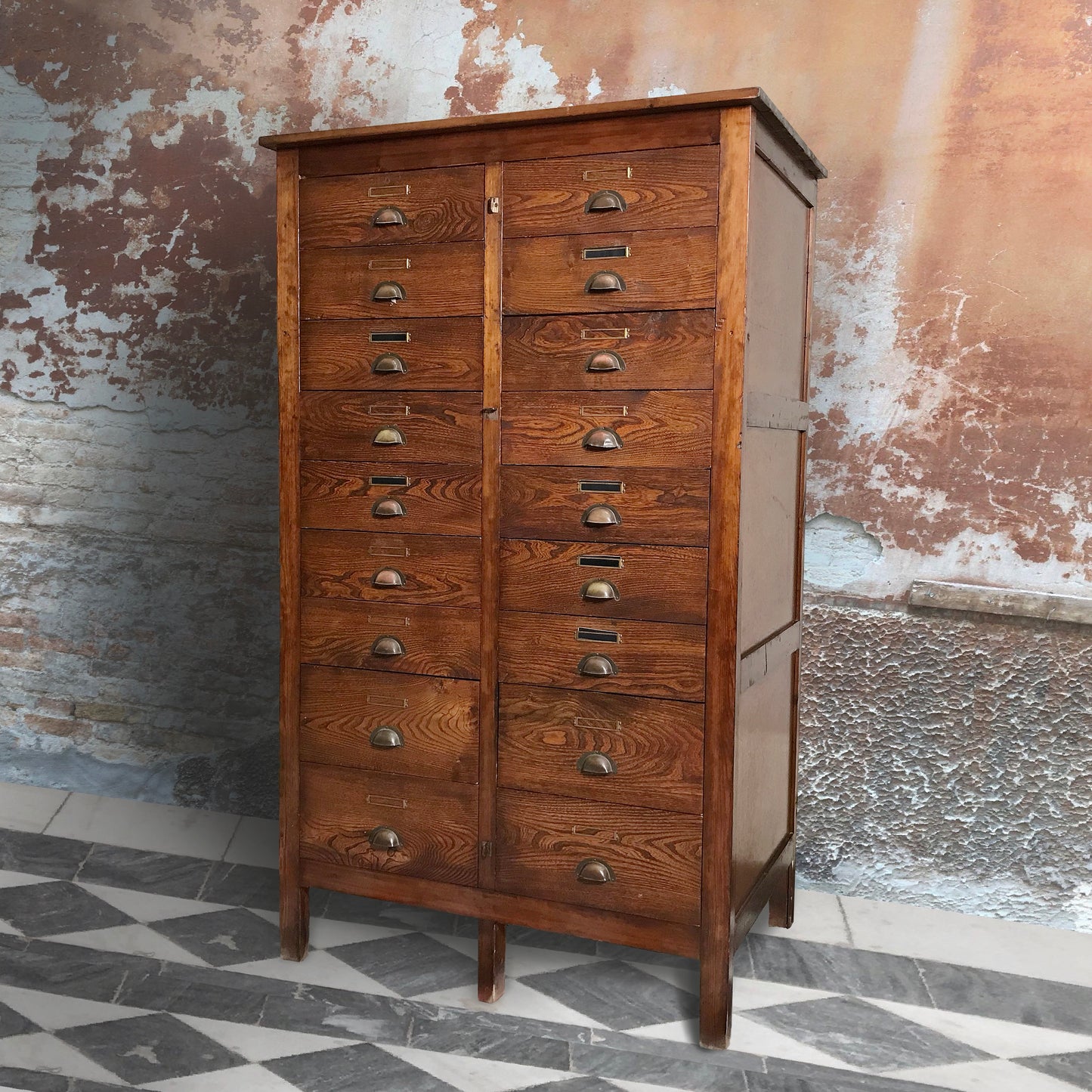 Oak Bank of Drawers c.1930