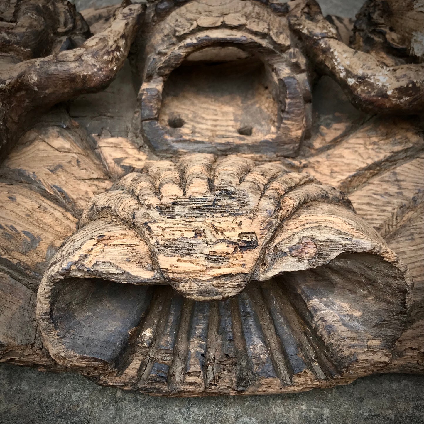 Carved Winged Angels with Crown of Heaven c.1550